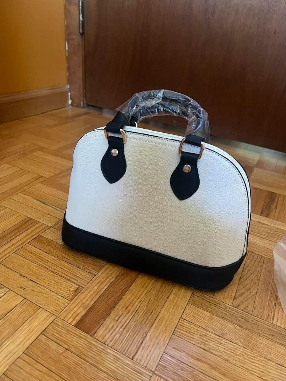 Two Tone Black White Purse NIB